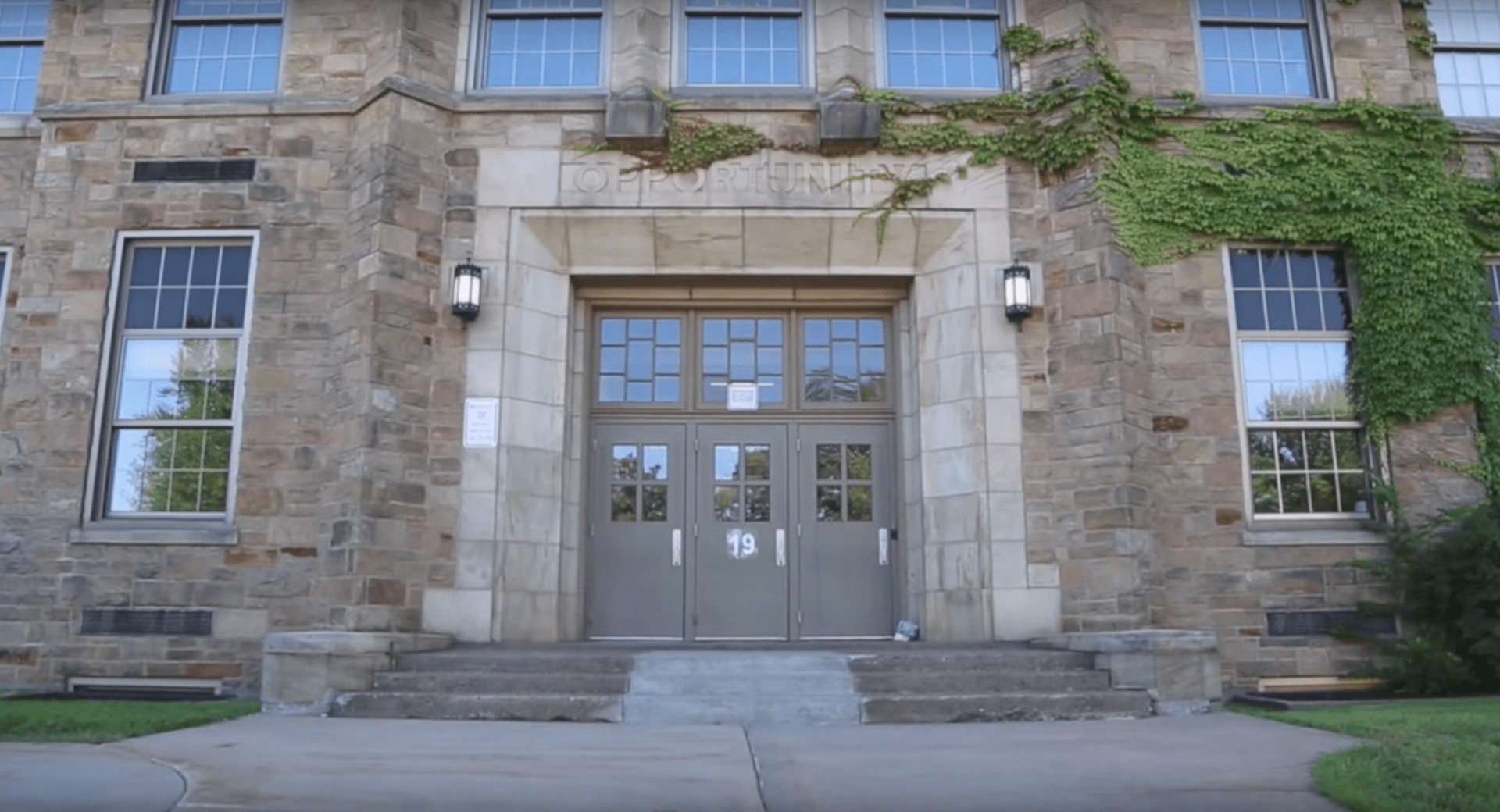 Wisconsin District Improves Internal Communication with Hometown Edtech Provider